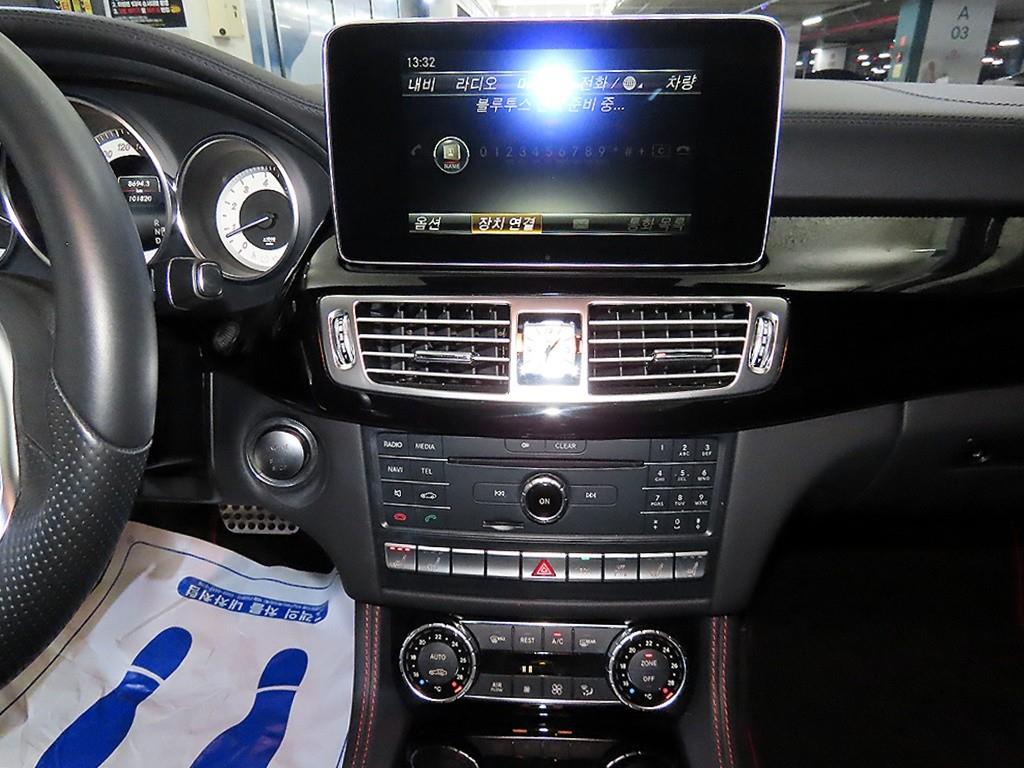 Mercedes Benz CLS Class - Vista 11