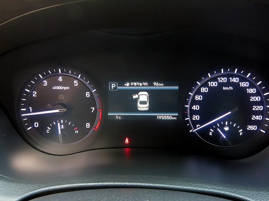 Genesis G80 - Vista 9