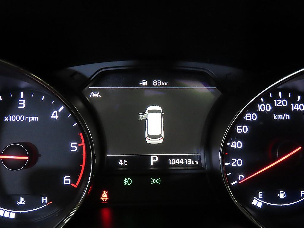 KIA Carnival - Vista 10