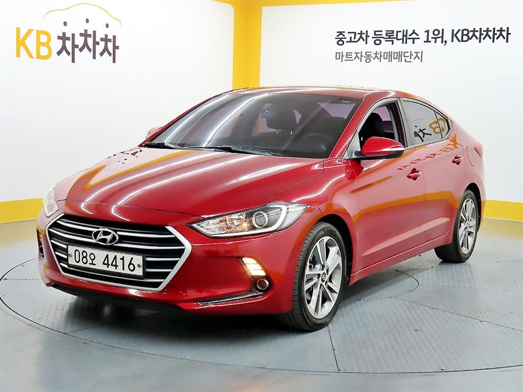 HYUNDAI Avante - Vista 2