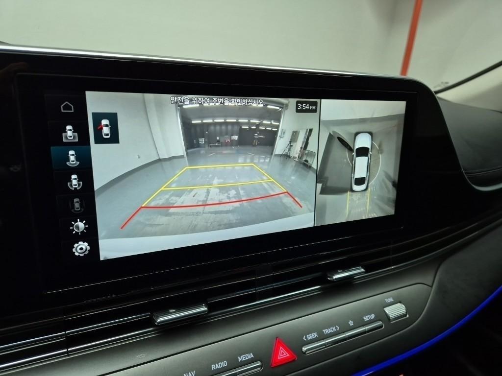 HYUNDAI Grandeur - Vista 12