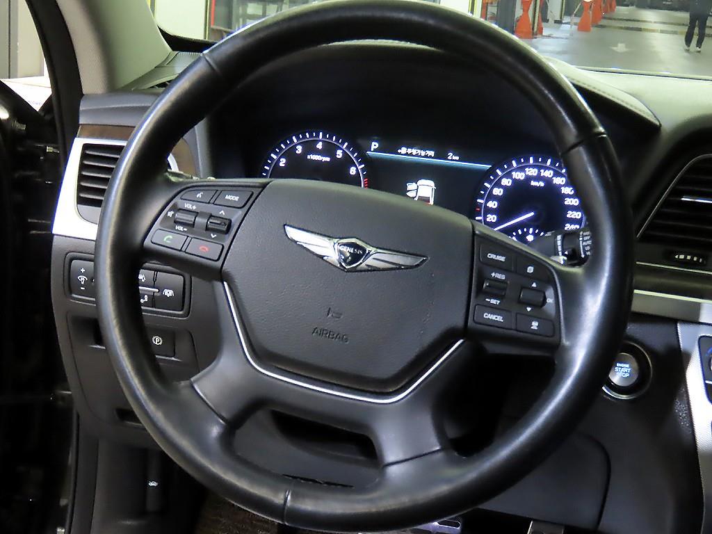 Genesis G80 - Vista 8