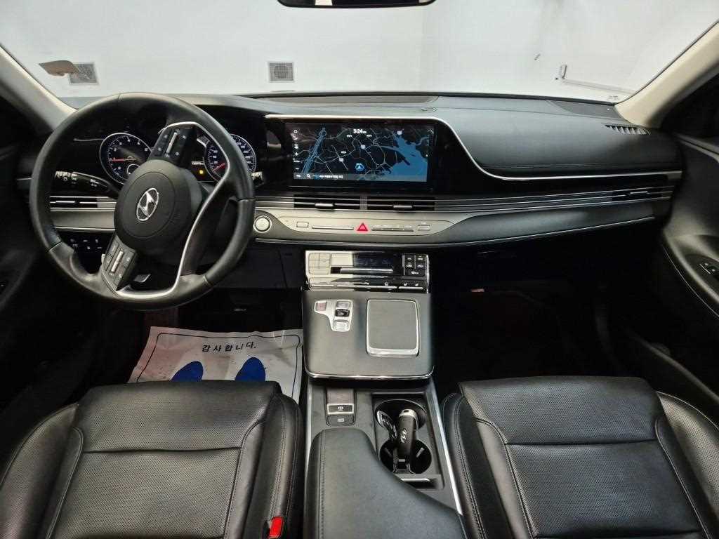 HYUNDAI Grandeur - Vista 7