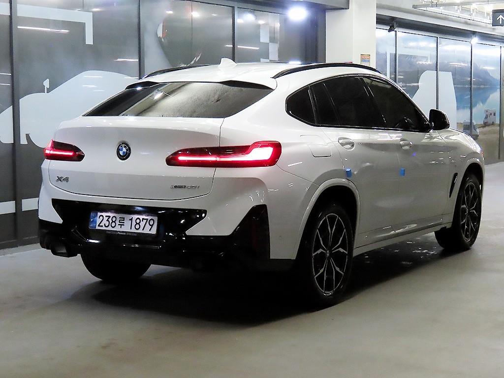 BMW X4 - Vista 4