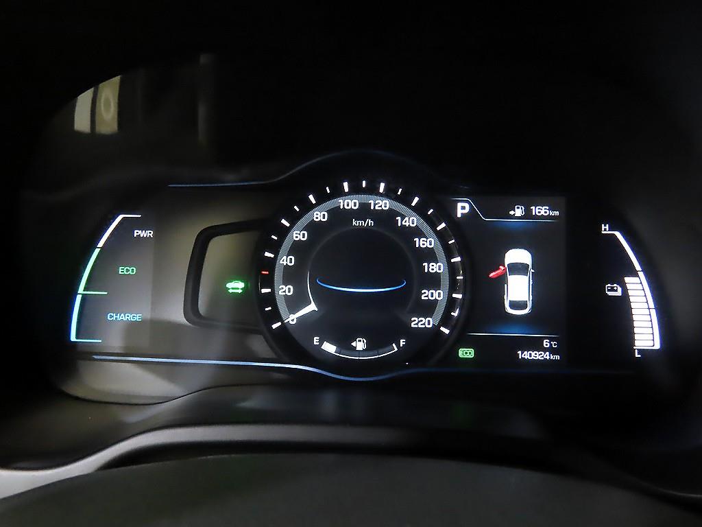 HYUNDAI Ioniq - Vista 9