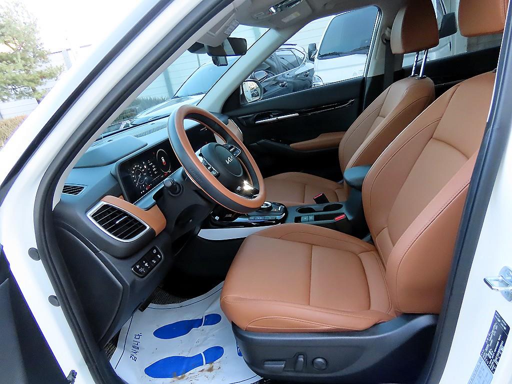 KIA Seltos - Vista 5