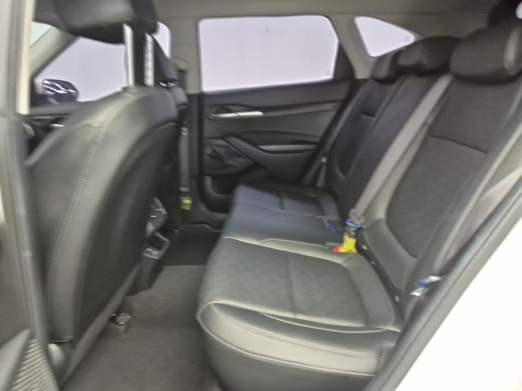 KIA Seltos - Vista 12