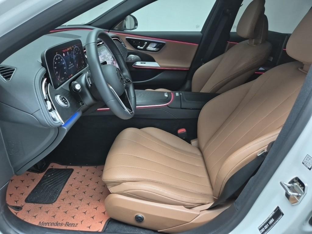 Mercedes Benz E class - Vista 10