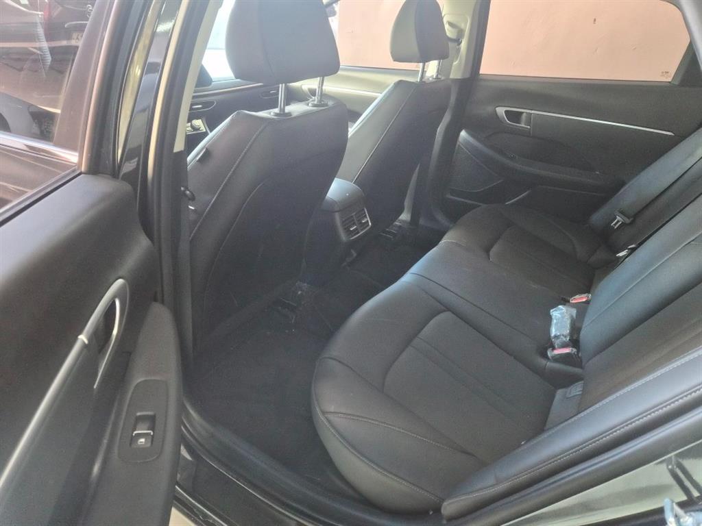 HYUNDAI Sonata - Vista 10