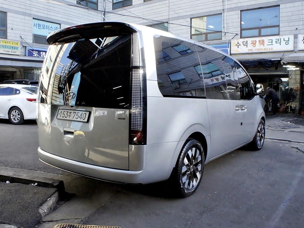 HYUNDAI Staria - Vista 7