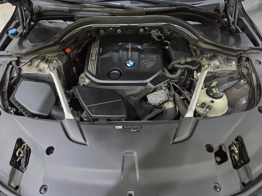 BMW Gran Turismo 2020 Gris - Importación desde Corea - HF Imports Iquique - Foto 18