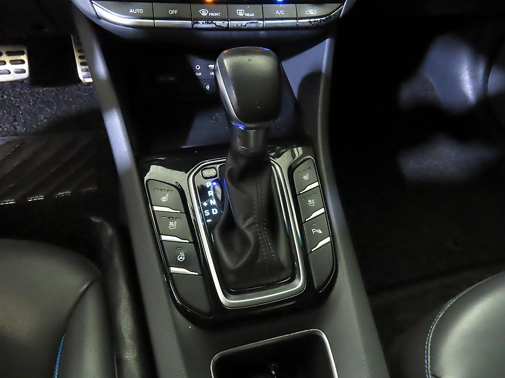 HYUNDAI Ioniq - Vista 12