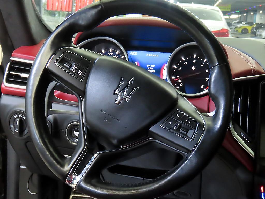 Maserati Ghibli - Vista 8