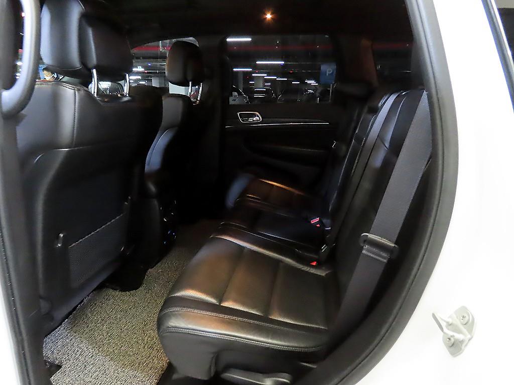 Jeep Cherokee - Vista 7