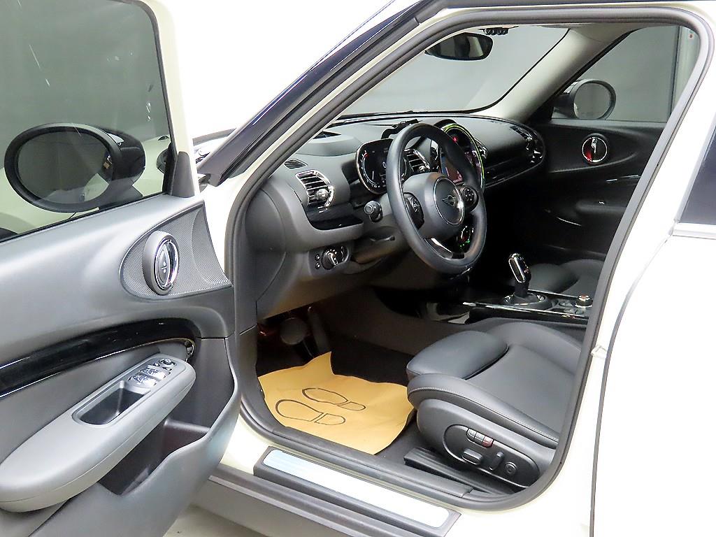 Mini Clubman - Vista 5