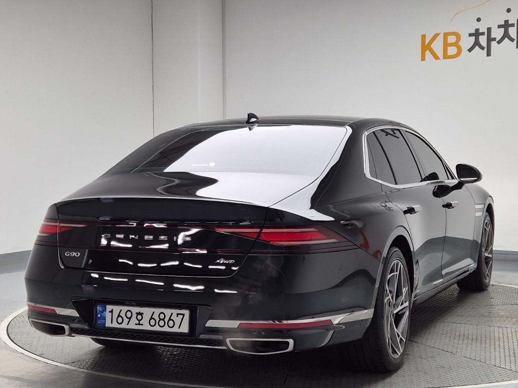 Genesis G90 - Vista 3