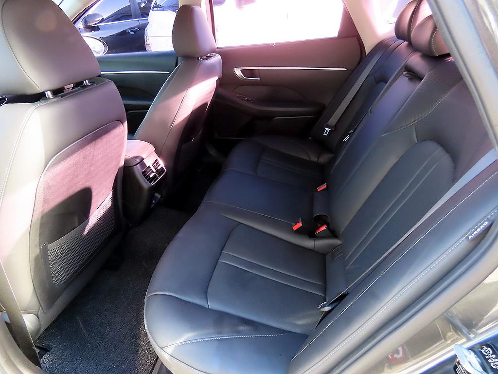 HYUNDAI Sonata - Vista 6