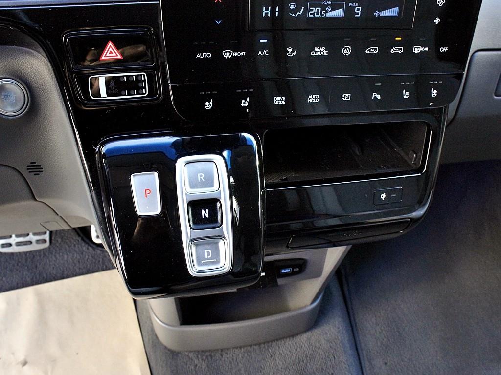 HYUNDAI Staria 2023 Gris - Importación desde Corea - HF Imports Iquique - Foto 11