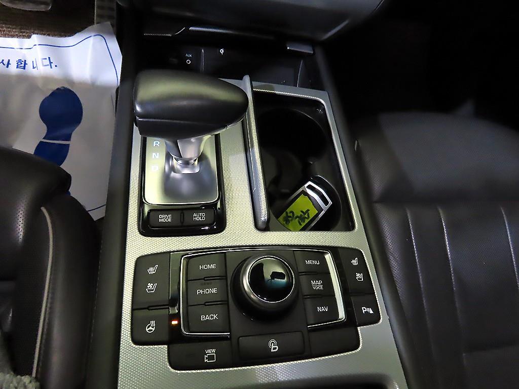 Genesis G80 - Vista 12