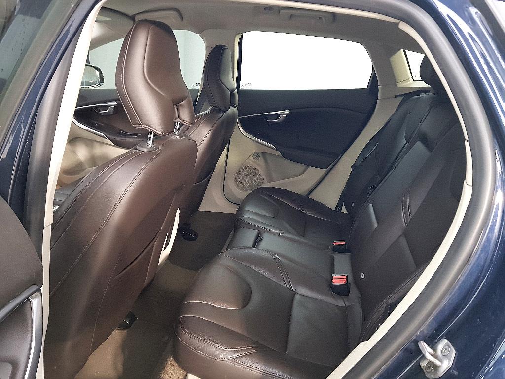 Volvo V40 - Vista 8