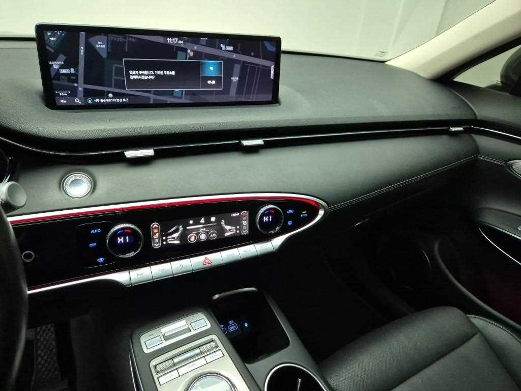 Genesis GV70 - Vista 10