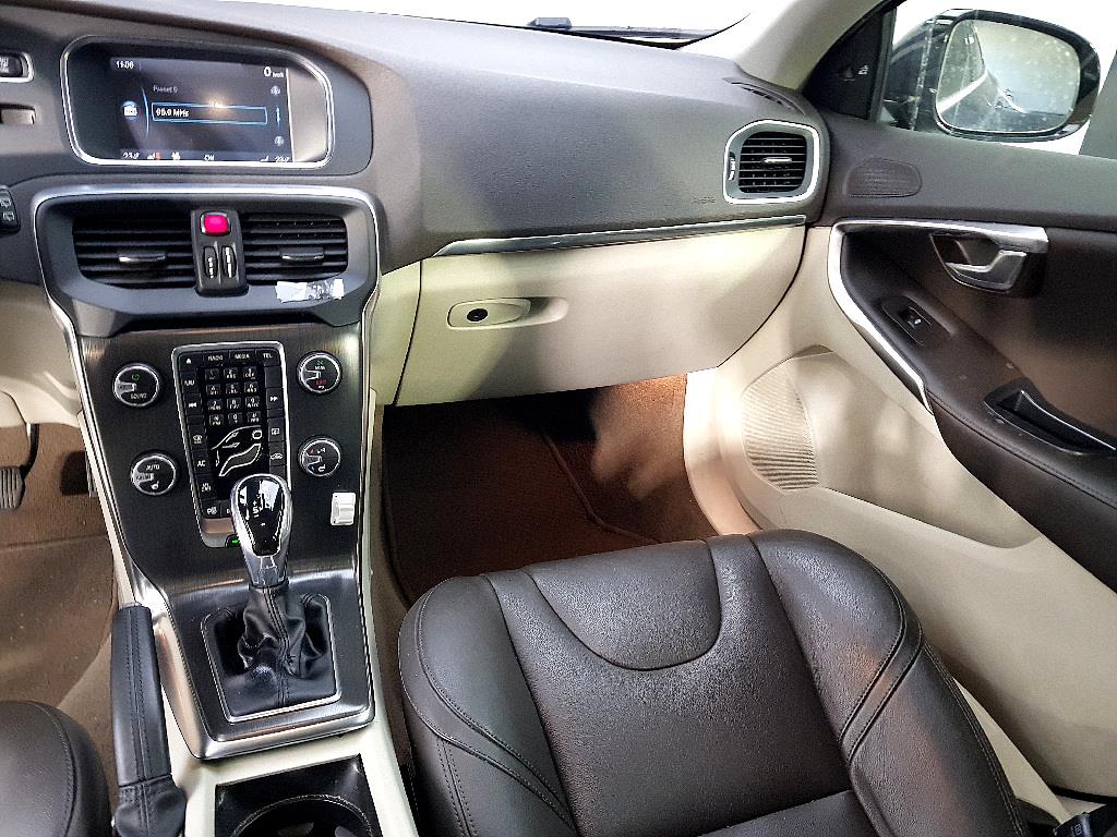 Volvo V40 - Vista 9