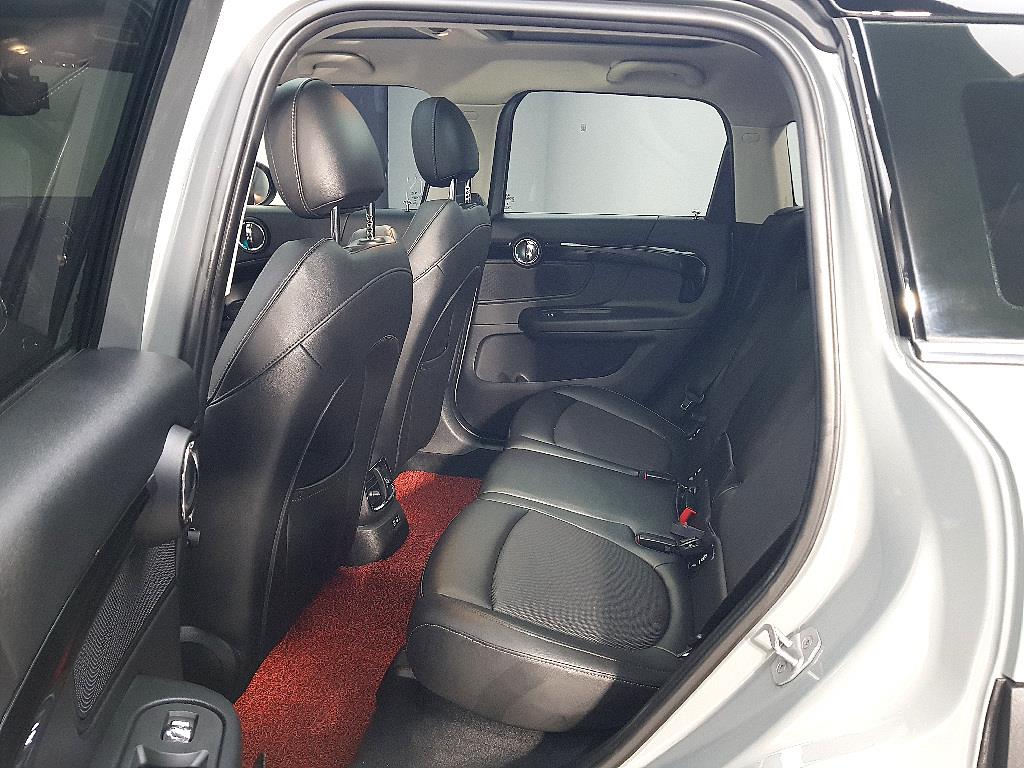 Mini Countryman - Vista 9