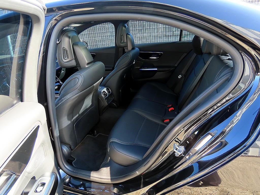 Mercedes Benz C Class - Vista 6