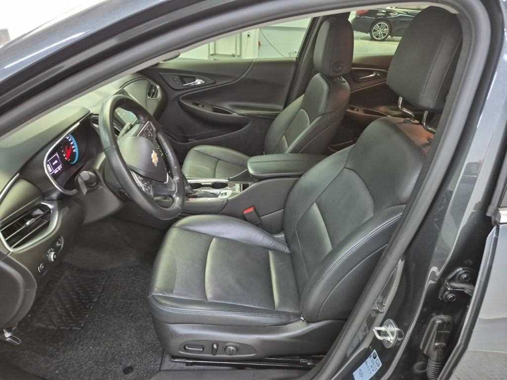 Chevrolet Malibu - Vista 11