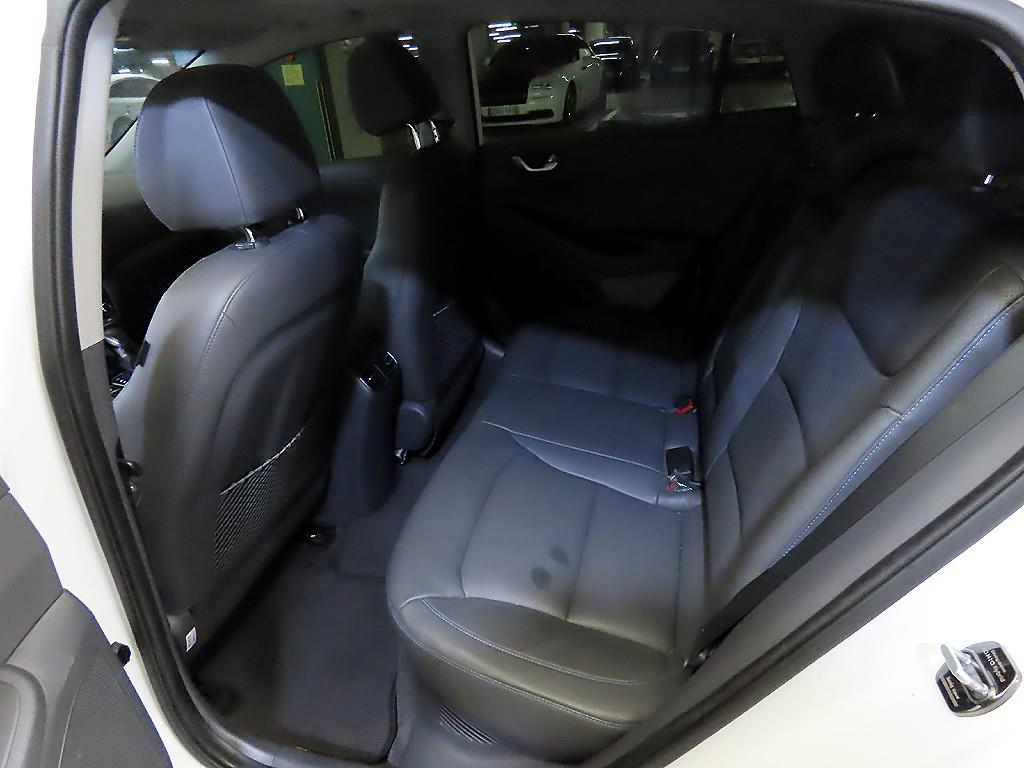 HYUNDAI Ioniq - Vista 7