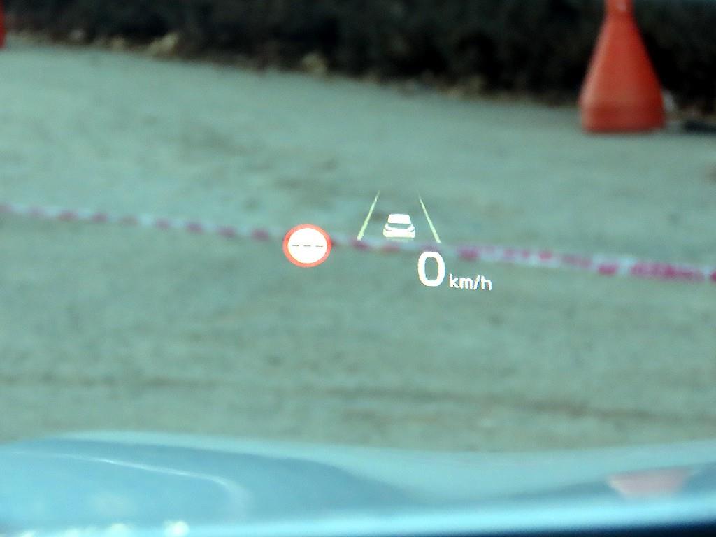 KIA Seltos - Vista 10