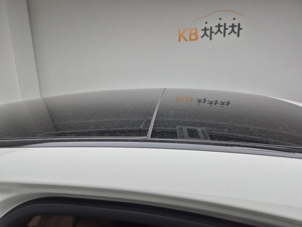 Mercedes Benz E class - Vista 12