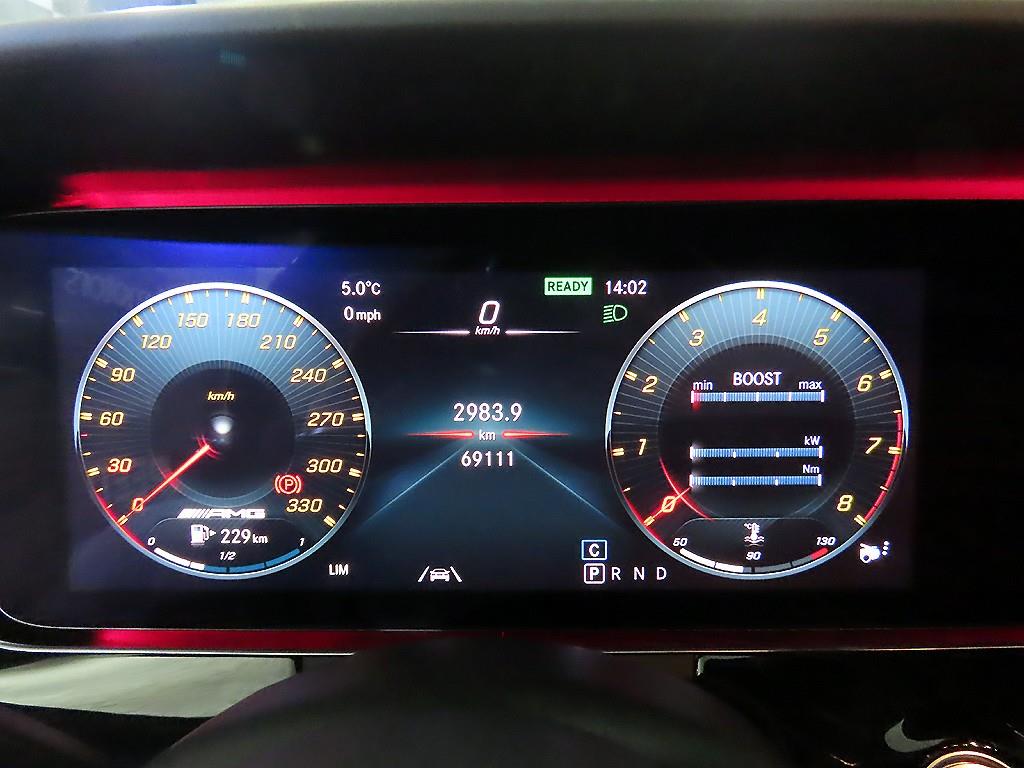 Mercedes Benz AMG GT - Vista 9