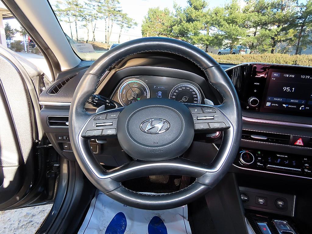 HYUNDAI Sonata - Vista 8