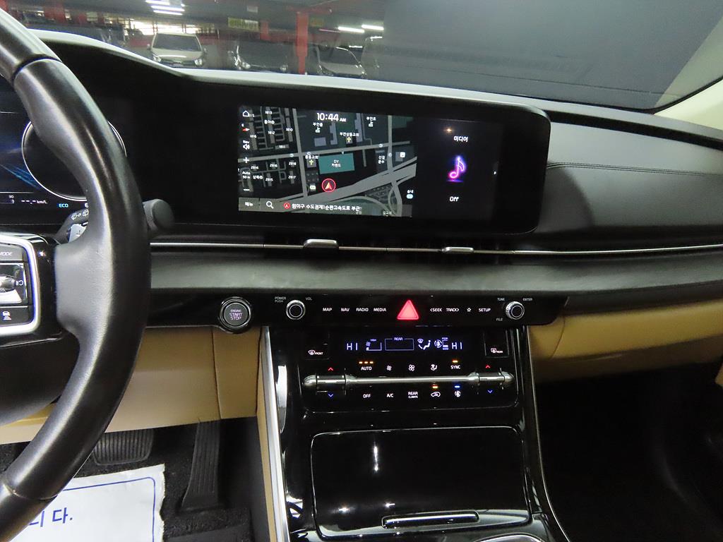 KIA Carnival - Vista 10