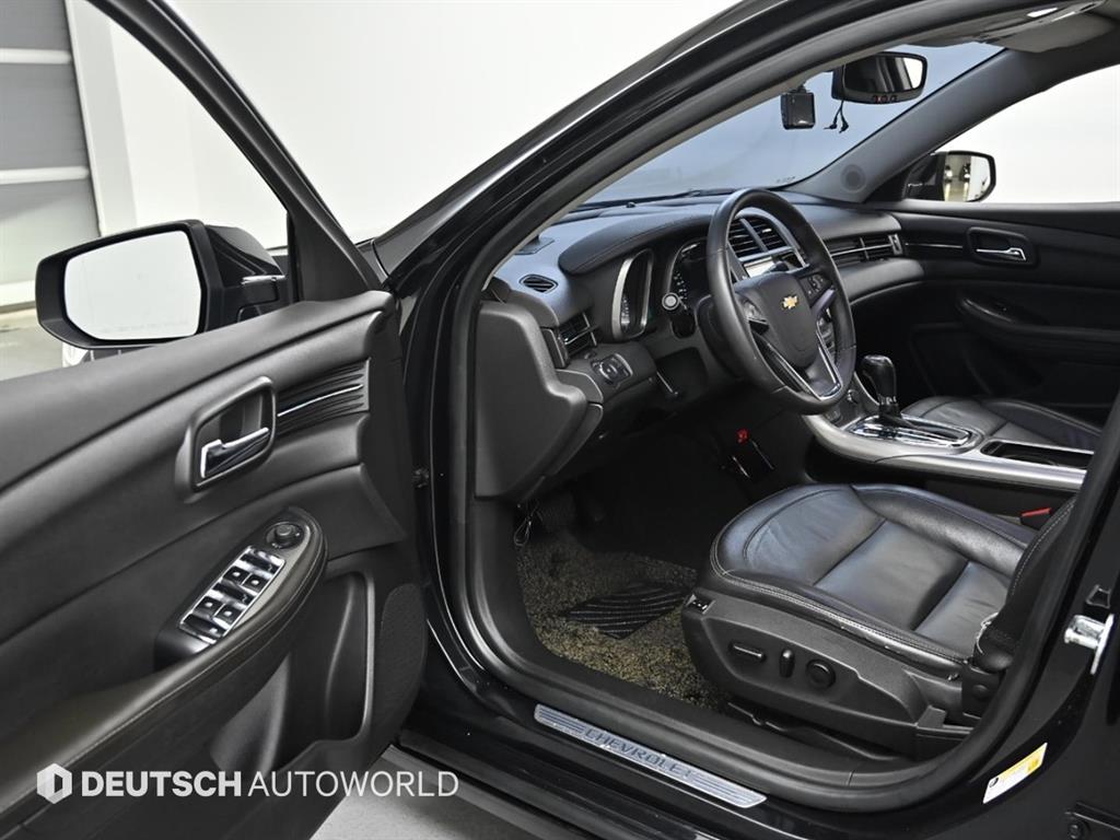 Chevrolet Malibu - Vista 11