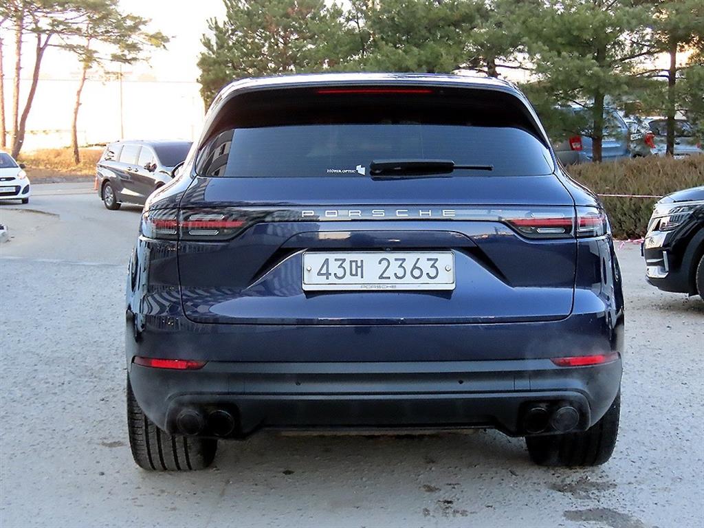 Porsche Cayenne - Vista 4