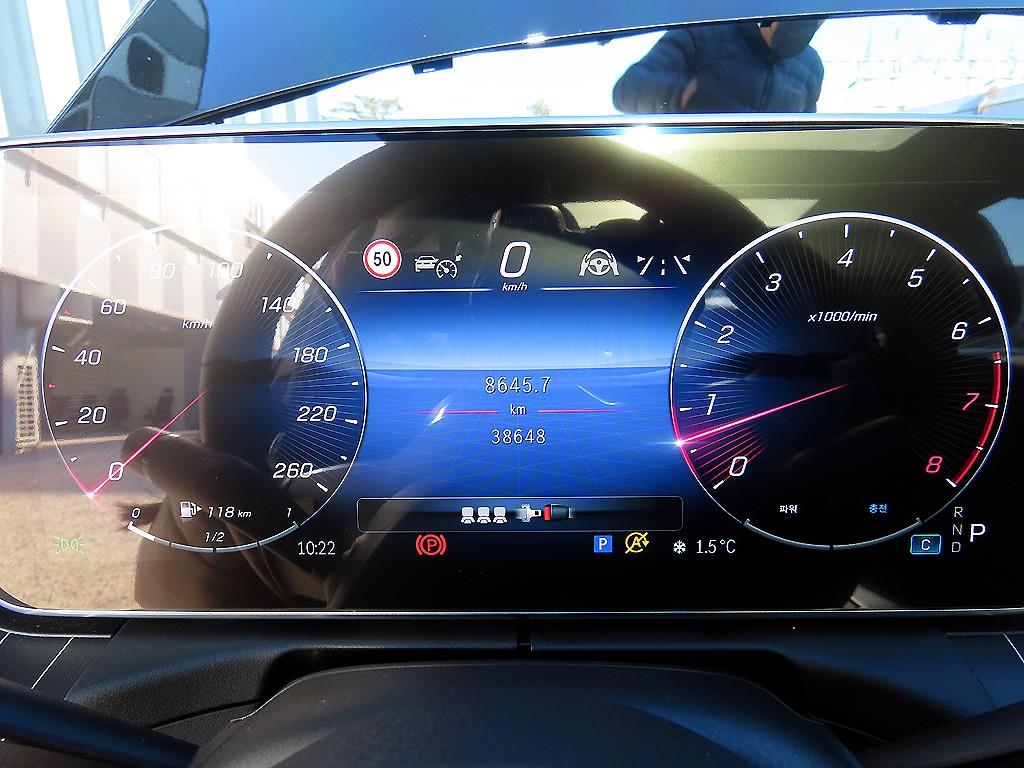 Mercedes Benz C Class - Vista 9