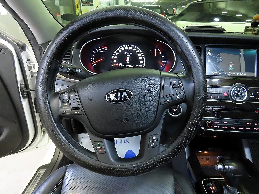 KIA K7 - Vista 8