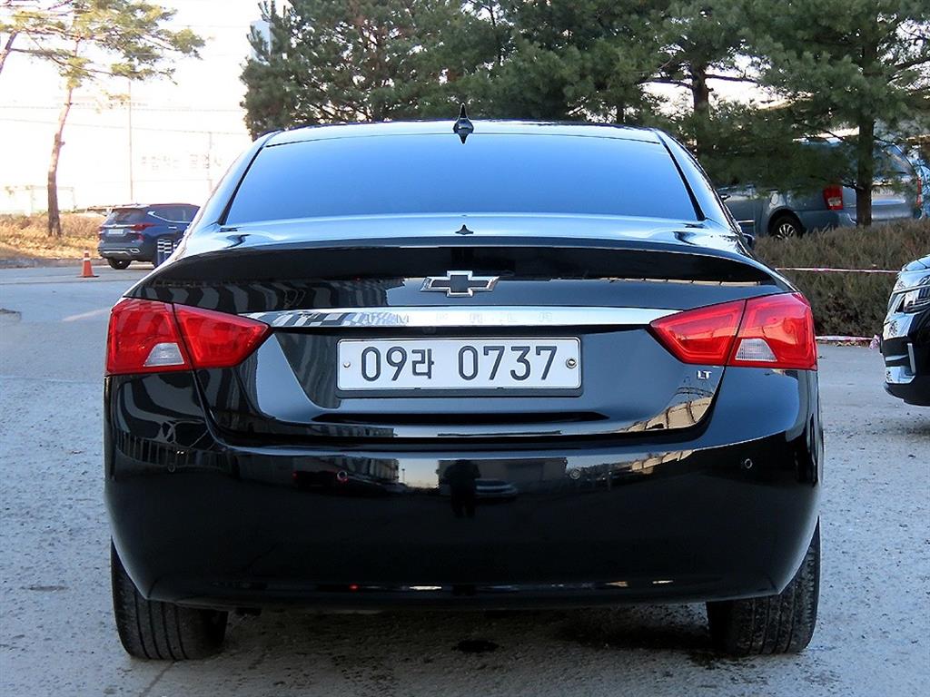 Chevrolet Impala - Vista 4