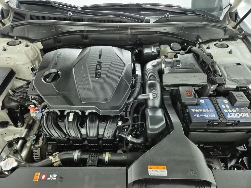 HYUNDAI Grandeur - Vista 5