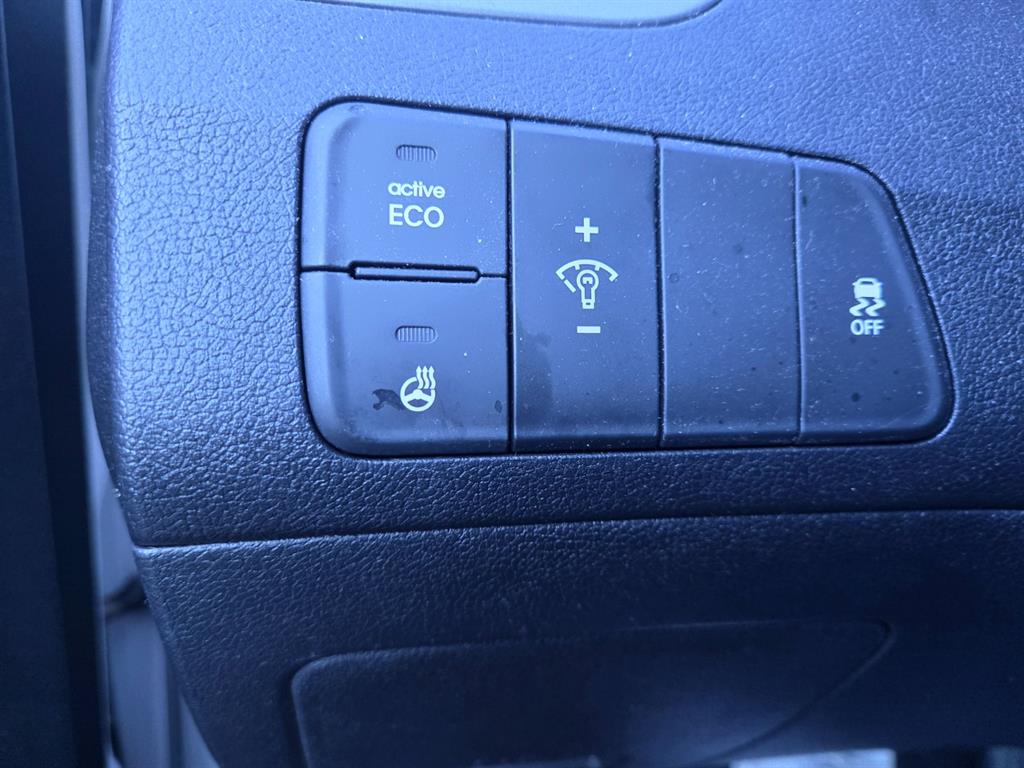 HYUNDAI Avante - Vista 7