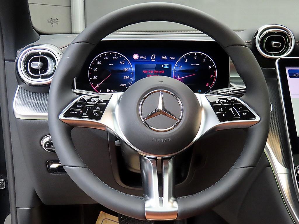 Mercedes Benz GLC Class - Vista 9