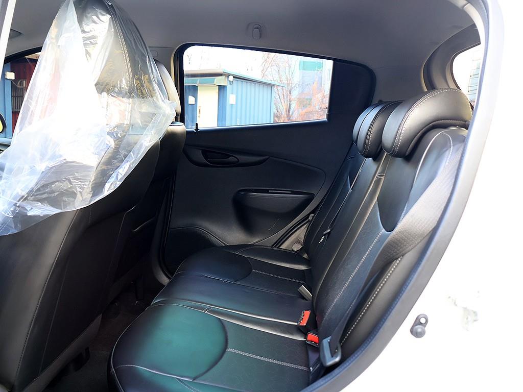 Chevrolet Spark 2017 Blanco - Importación desde Corea - HF Imports Iquique - Foto 13