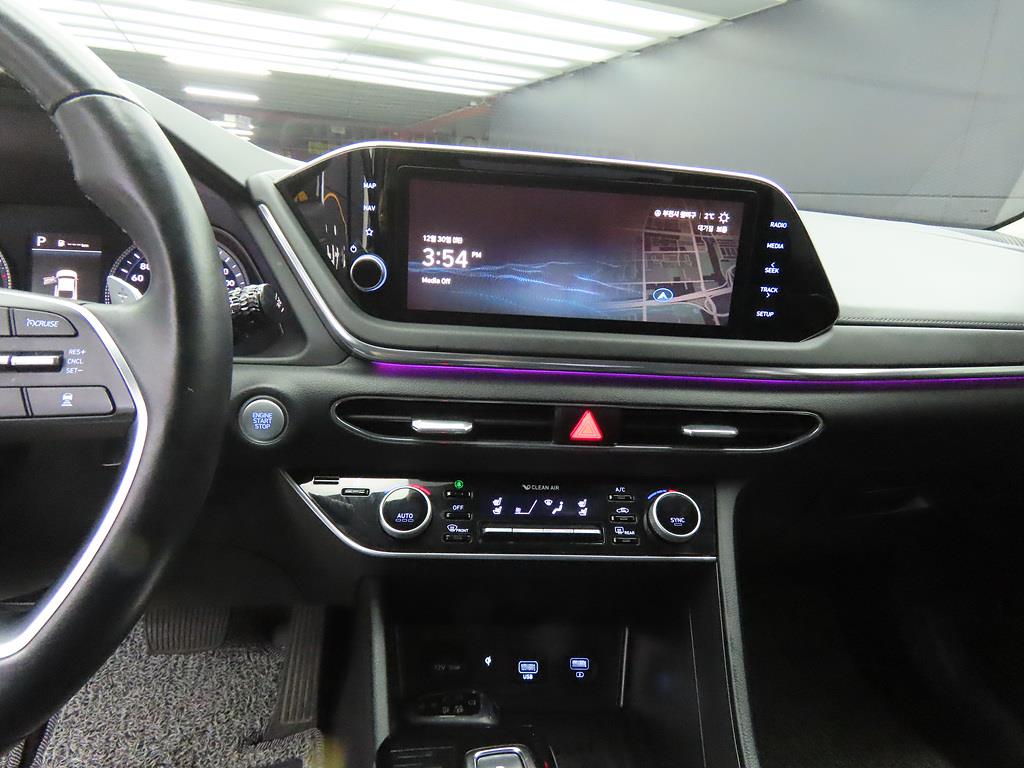 HYUNDAI Sonata - Vista 10