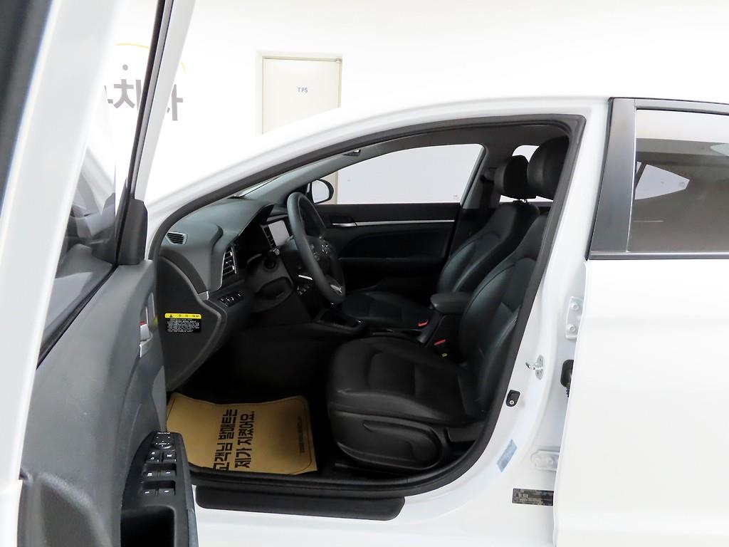 HYUNDAI Avante 2020 Blanco - Importación desde Corea - HF Imports Iquique - Foto 14