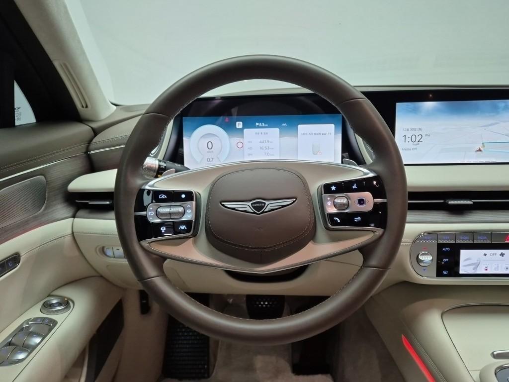 Genesis G90 - Vista 9