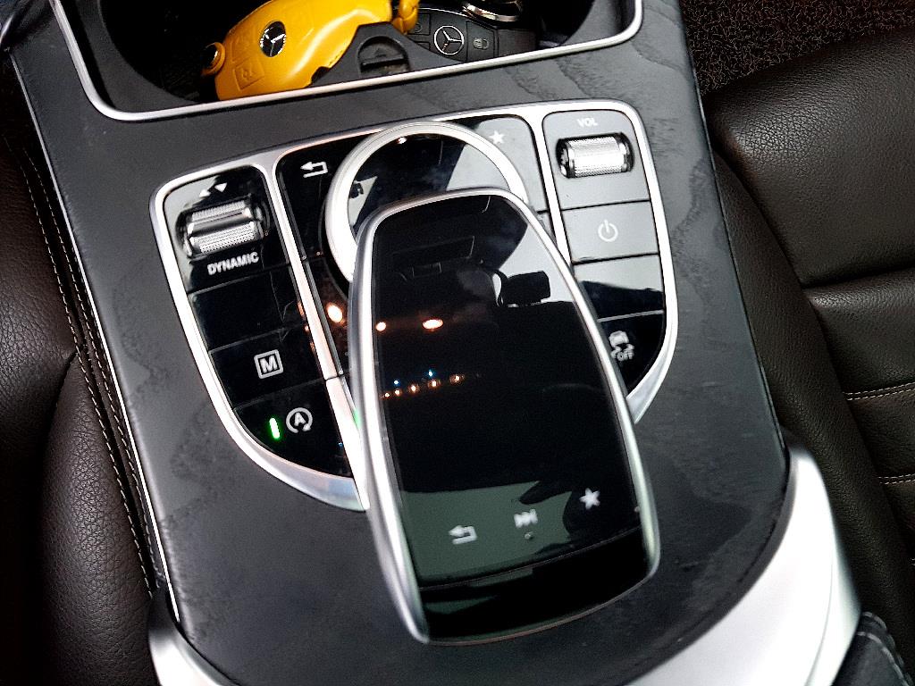 Mercedes Benz GLC Class - Vista 11