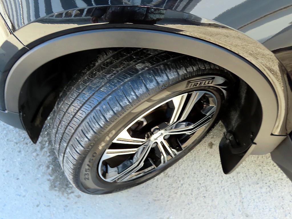 Volvo XC40 2020 Negro - Importación desde Corea - HF Imports Iquique - Foto 20