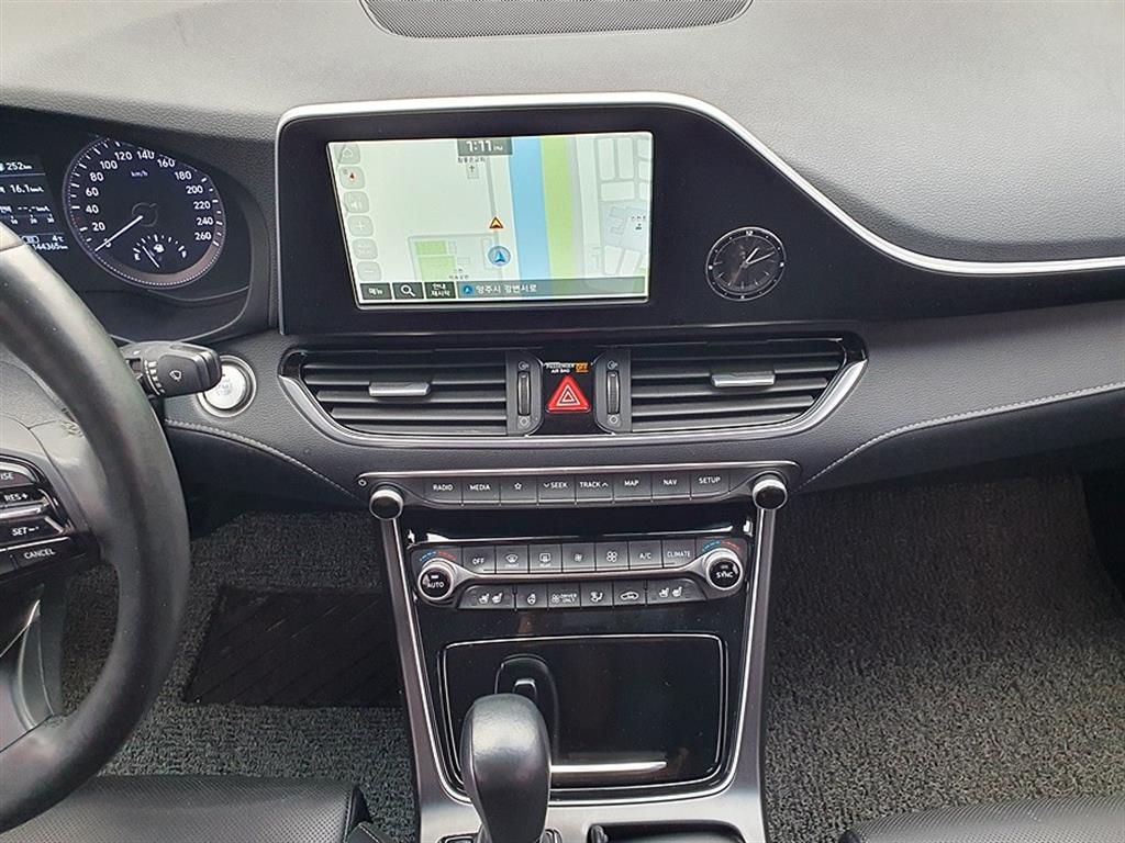 HYUNDAI Grandeur 2018 Blanco - Importación desde Corea - HF Imports Iquique - Foto 13